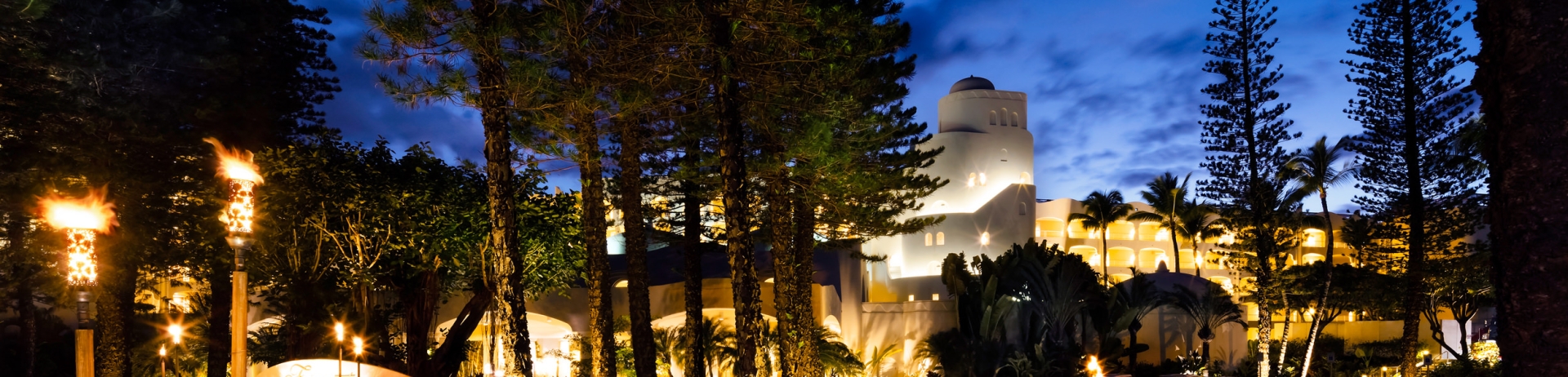exterior shot of fairmont kea lani at night